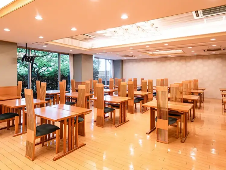 16009687/5.webp